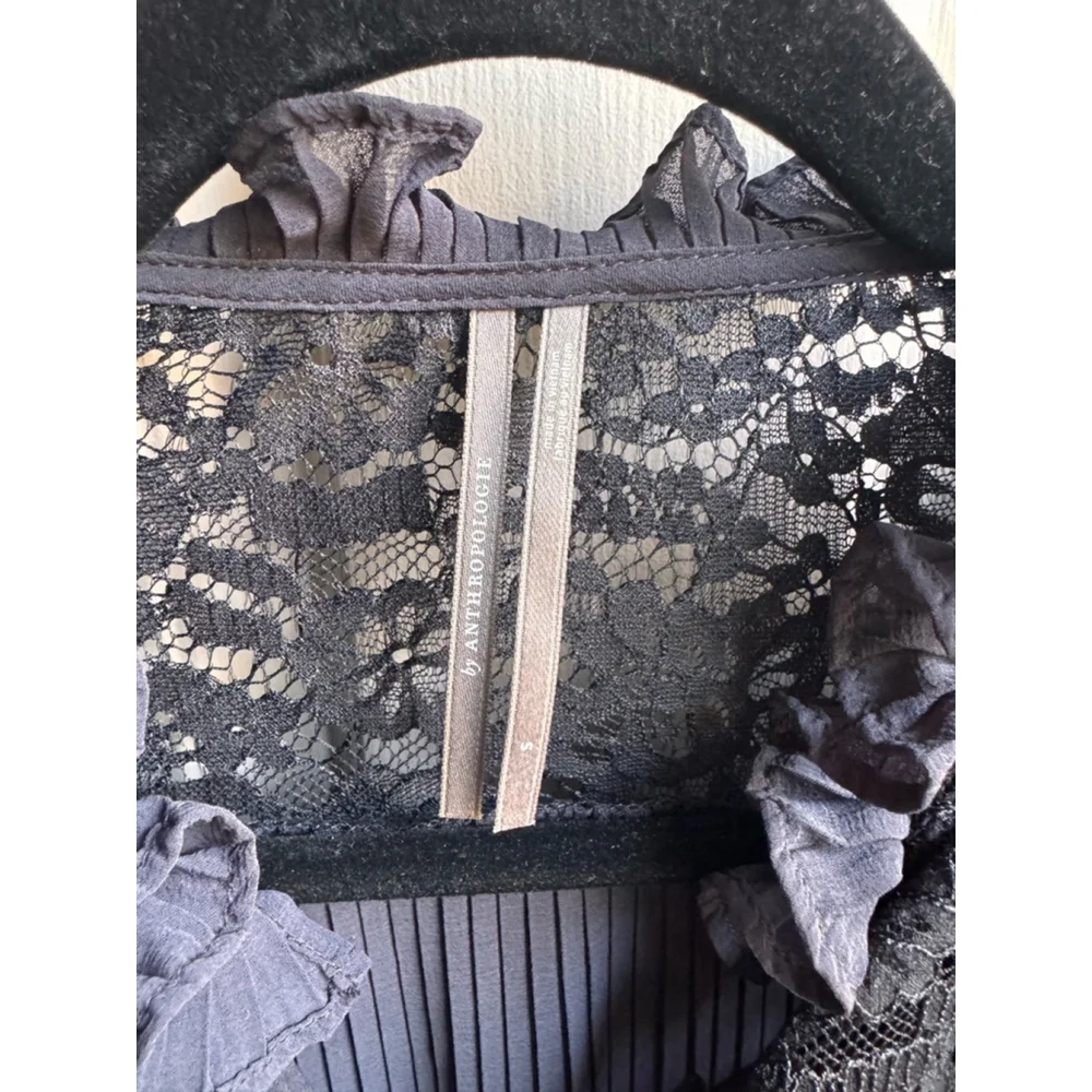 Anthropologie Pleated Ruffled Blouse Size S - Black Lace & Ruffles LIKE NEW - Picture 4 of 7